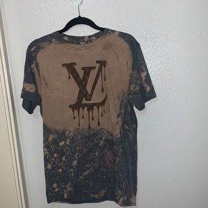 Lv screen-print bleached tee
